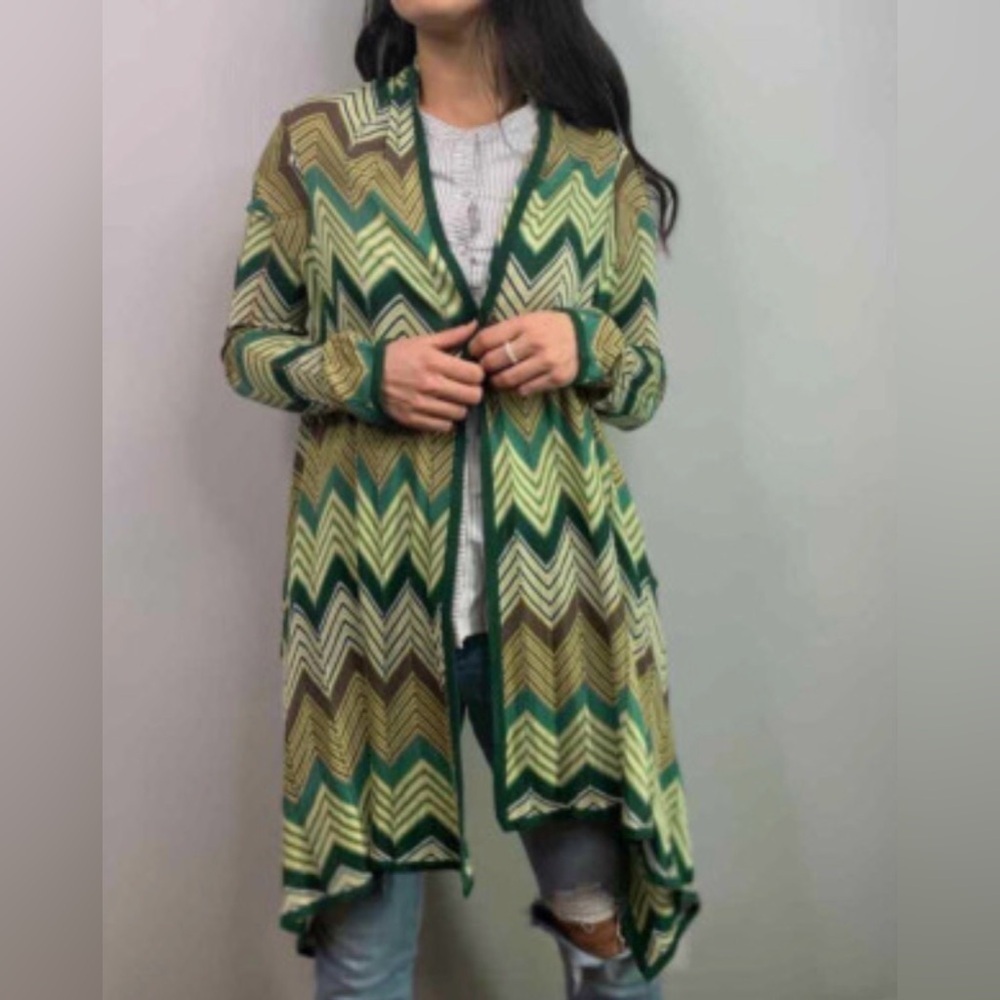 BCBGMaxAzria Green Chevron Asymmetrical Open Front Silk Cardigan – Size M
